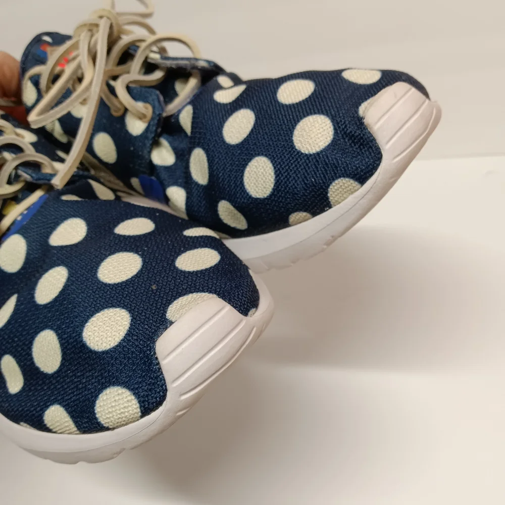 RARE NIKE RosheRun Men's 2014 World Cup Sneaker NYC Edition
